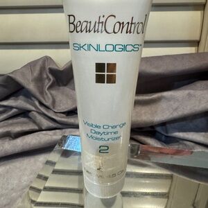 BeautiControl Skinlogics Visible Change Moisturizer